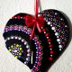 3009 – One of a Collection of Hearts – Uno de Una Colección de Corazones